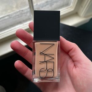 NARS Light Reflecting Foundation